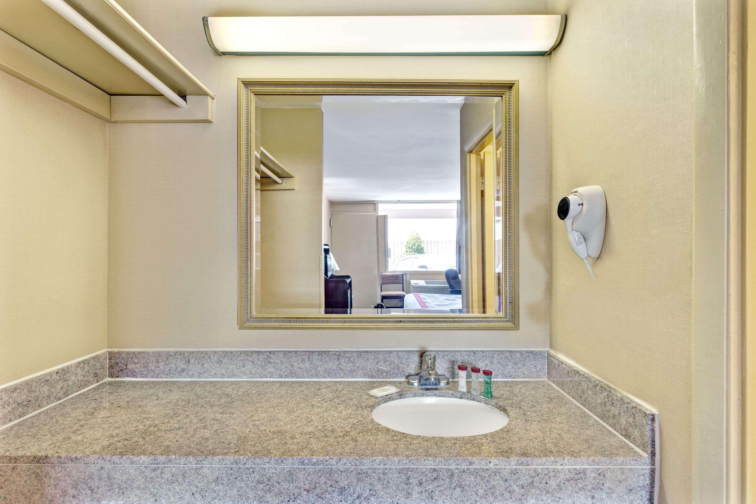 Ramada By Wyndham Baltimore West Luaran gambar